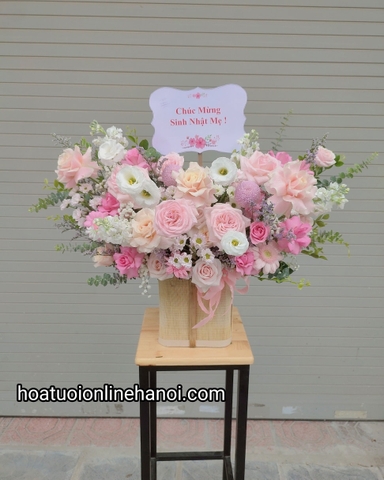 Lẵng hoa chúc mừng sinh nhật mẹ đẹp tại Cầu Giấy . Hoa sinh nhật Hà Nội