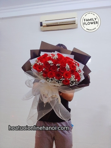 BÓ HOA HỒNG TẶNG NGƯỜI YÊU , BÀ XÃ VỢ NHÂN NGÀY SINH NHẬT ,KỶ NIỆM YÊU NHAU Ở HÀ NỘI . HOA TÌNH YÊU HÀ NỘI