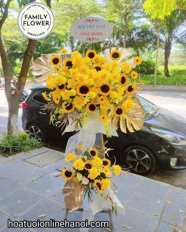 Cây hoa vàng chúc mừng sinh nhật công ty đẹp ở Quận Cầu Giấy - Hà Nội.