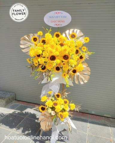 Cây hoa vàng chúc mừng sinh nhật công ty đẹp ở Quận Cầu Giấy - Hà Nội.