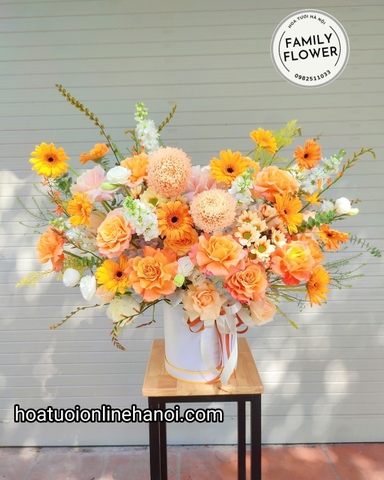 Hộp hoa cam nhập khẩu chúc mừng sếp nam ở QUẬN CẦU GIẤY - HÀ NỘI . Hoa tặng sếp ở HÀ NỘI