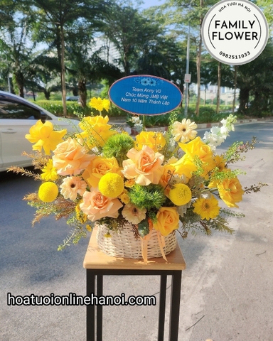 Lẵng hoa chúc mừng sinh nhật công ty, kỷ niệm thành lập công ty tại quận Cầu Giấy - Hà Nội.