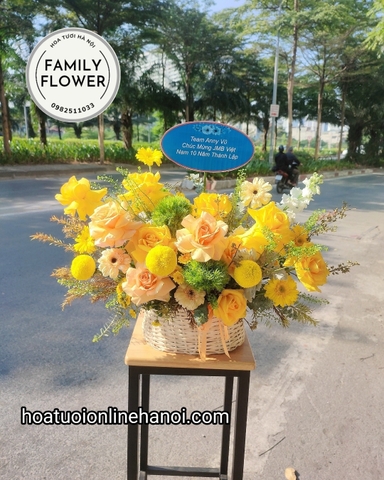 Lẵng hoa chúc mừng sinh nhật công ty, kỷ niệm thành lập công ty tại quận Cầu Giấy - Hà Nội.