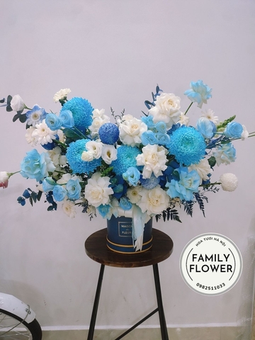 Lẵng hoa xanh dương chúc mừng sinh nhật Sếp, đối tác đẹp quận Ba Đình - Hà Nội.