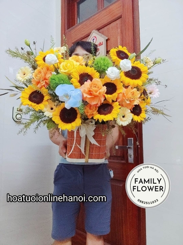 Lẵng hoa hướng dương chúc mừng sinh nhật, tốt nghiệp đẹp tại Hà Nội.