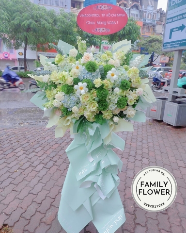 Kệ hoa xanh chúc mừng khai trương sự kiện ở HÀ NỘI - HOA TƯƠI HÀ NỘI , HOA CHÚC MỪNG HÀ NỘI