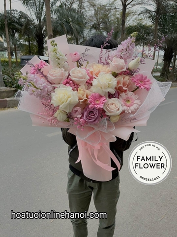 Bó hoa mùng 8 tháng 3 . bó hoa hồng tặng nhân dịp 8/3 tại quận CẦU GIẤY - HÀ NỘI