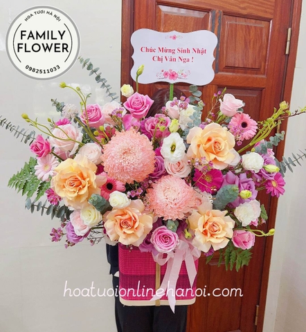 Lẵng hoa chúc mừng ngày thầy thuốc Việt Nam 27/2 ở Cầu Giấy - Ba Đình - Hà Nội.