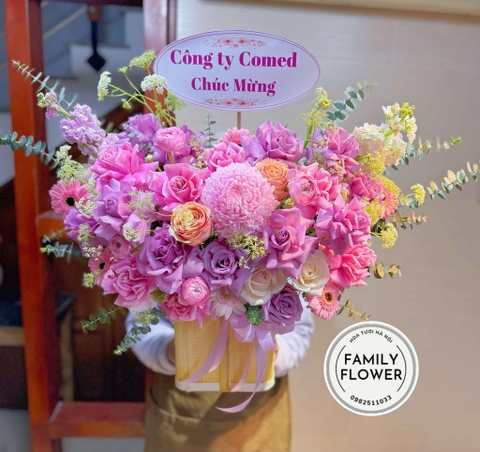 Lẵng hoa tặng đối tác , bạn bè , đồng nghiệp nhân dịp 8 tháng 3 ở Hà Nội ! Hoa tươi Hà Nội