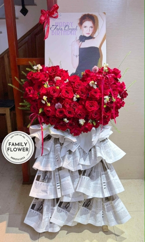 Kệ hoa trái tim tặng sinh nhật bạn gái quận Ba Đình Hà Nội ! hoa trái tim Hà Nội !