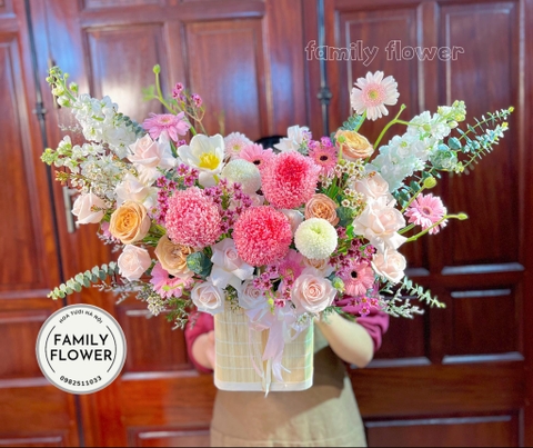 Lẵng hoa chúc mừng ngày quốc tế  phụ nữ mùng 8 tháng 3 ở Hà Nội ! Hoa 8/3  ! Mua hoa online tại Hà Nội