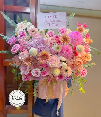 Lẵng hoa chúc mừng ngày 20 tháng 10 quận Ba Đình Hà Nội ! Hoa 20 tháng 10 quận Ba Đình