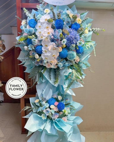 Kệ hoa tông xanh 2 tầng chúc mừng ngày 20 tháng 11 ! Hoa tươi Hà Nội