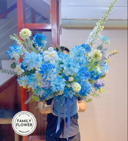 Lẵng hoa tone xanh dương tặng sinh nhật quận Đống Đa Hà Nội ! Hoa tươi Đống Đa