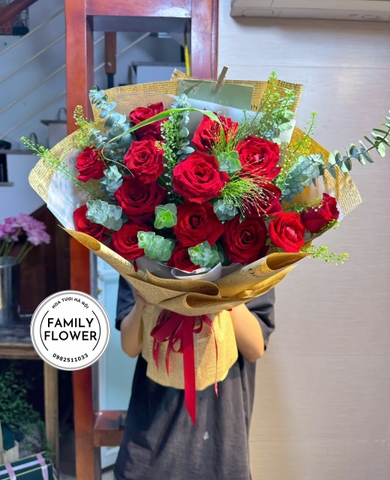 Bó Hoa Hồng Đỏ Sang Trọng, Đầy Cuốn Hút – Hoa Chúc Mừng Hà Nội | Family Flower