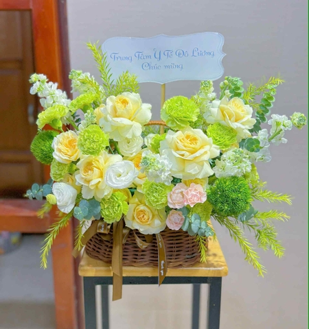 Lẵng hoa tone xanh tặng sinh nhật bà ở Hà Nội ! Mua hoa sinh nhật Hà Nội