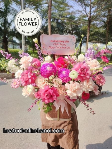 Lẵng hoa chúc mừng kỷ niệm ngày cưới . Hoa kỷ niệm ngày cưới ở Hà Nội
