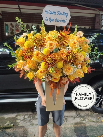 Lẵng hoa tone cam vàng chúc mừng - Family Flower - Hoa tươi Hà Nội
