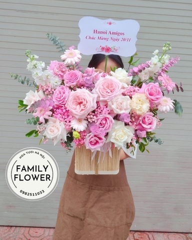 Lẵng hoa tone hồng pastel ngọt ngào, hoa 20/11, ngày nhà giáo Việt Nam tại Hà Nội.