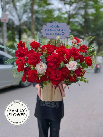 Lẵng hoa tặng sinh nhật người thân trong gia đình ở Ba Đình ! Hoa tươi quận Ba Đình