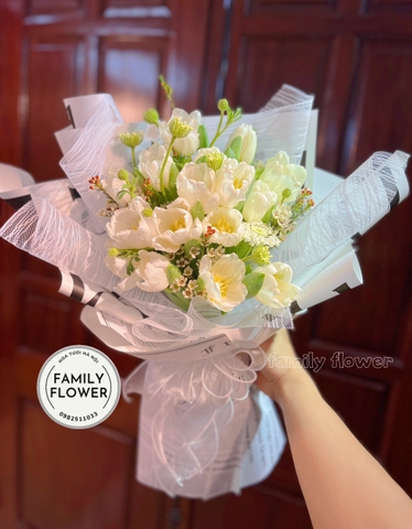 Bó hoa tulip tặng người yêu nhân dịp valentine , mùng 8 tháng 3 ở Hà Nội ! Hoa tươi Hà Nội