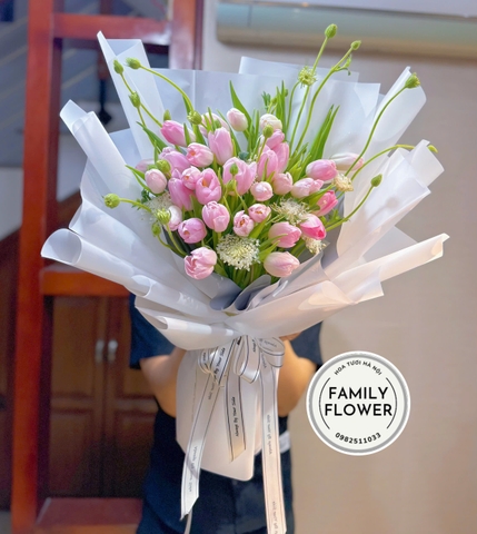 Bó hoa tulip tặng ngươi yêu nhân dịp 8 tháng 3 ! Hoa 8 tháng 3 tặng người yêu ở Hà Nội