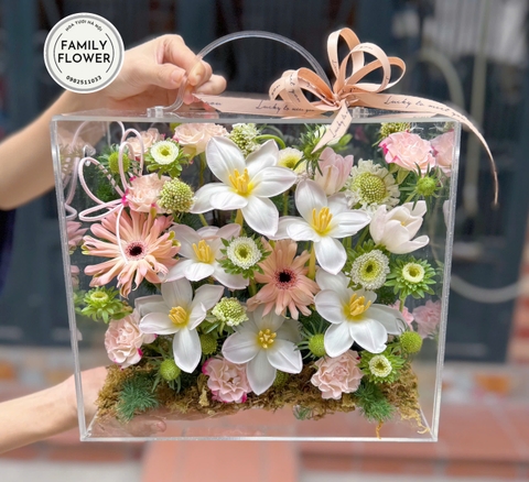 Vali hoa tulip tặng bạn gái nhân dịp 20 tháng 10 ở Hà Nội ! Hoa 20 tháng 10