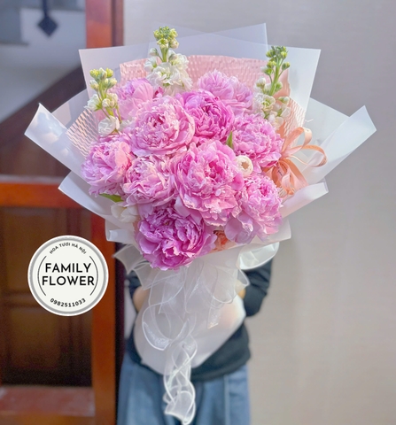 Bó hoa mẫu đơn tặng bạn gái nhân dịp 8 tháng 3 ở Hà Nội ! Family flower hoa tươi Hà Nội