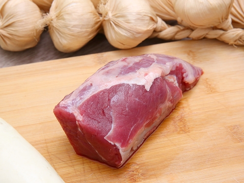 Bắp bò Úc tươi Trung Đồng hút chân không khay 250g