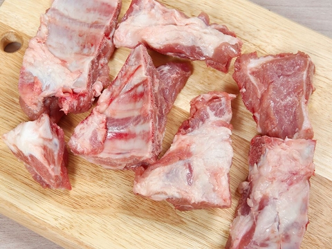 Sườn già heo C.P khay 500g (9-11 miếng)