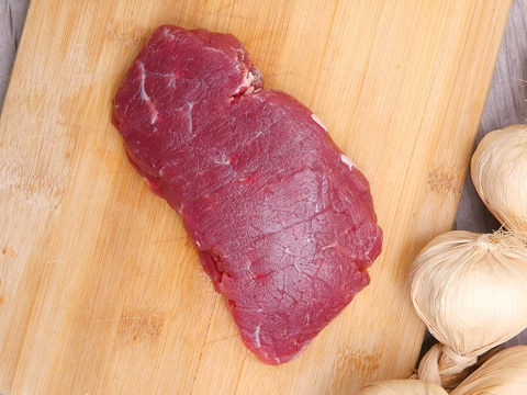 Thăn bò Úc tươi Trung Đồng hút chân không khay 250g