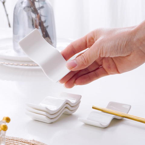 Gác đũa, muỗng sứ lượn sóng