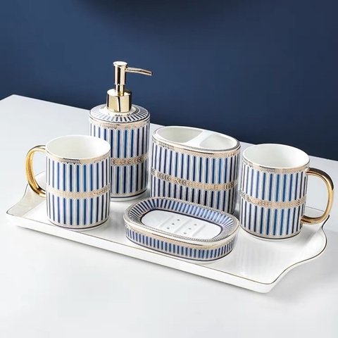 Set Nhà Tắm Royal Bathroom Set ( Kèm khay)