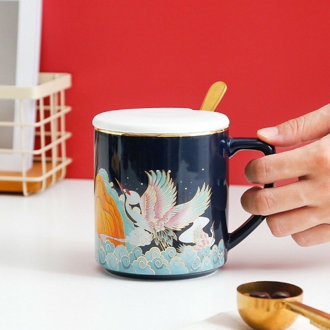 Ly sứ thủy mặc dáng ngắn