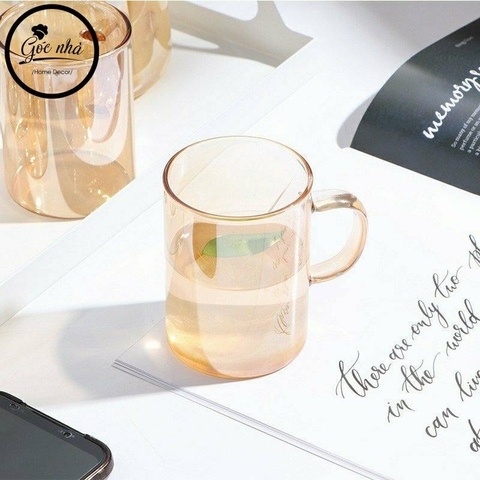 Ly thủy tinh trơn có quai