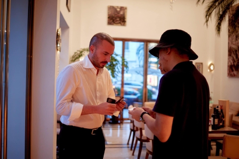 Tiệc tiếp Giám đốc xuất khẩu toàn cầu hãng rượu vang Ý Allegrini sang làm việc với Cty Melini Việt Nam