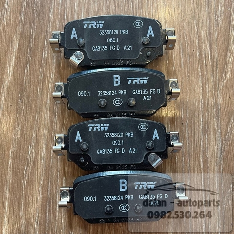 [Chính hãng] Má phanh sau Mazda 3 2018 2019 2020 - BAY02643ZB