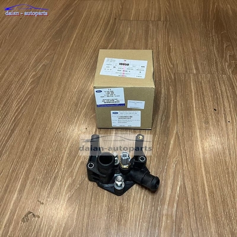 Chia nước Ecosport Fiesta chính hãng