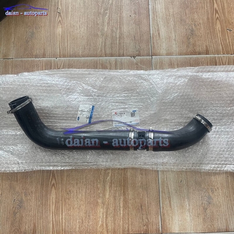 Ống gió turbo Ford Transit dài chính hãng 6C116C646-CE