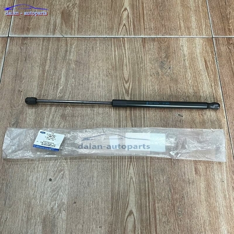 Ty chống cốp sau Ford Focus chính hãng