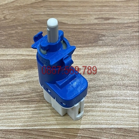 Công tắc chân phanh chính hãng  AA6T 9C872 AA