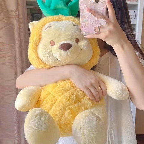 Gấu bông Pooh đội dứa