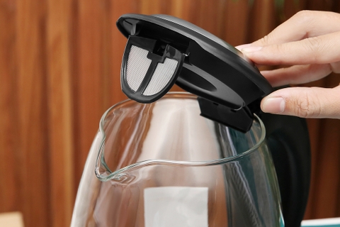 Bình đun siêu tốc thủy tinh Sunhouse 1.7 lít SHD1217 Đen