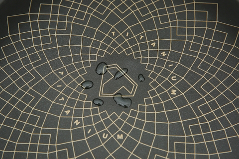 Chảo chống dính ultra Titanium Sunhouse ST30B