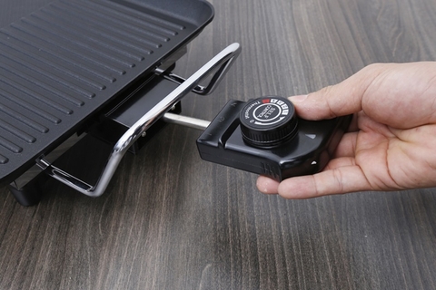 Bếp nướng điện Kangaroo 2000W KG 699