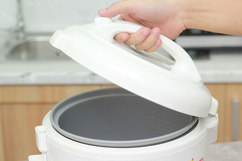 Nồi cơm điện Sharp 1.8L KS-N182ETV