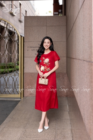 SONO - Đầm linen có tay thêu bình hoa mẫu đơn