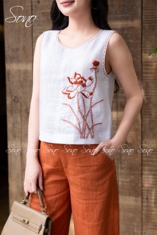 SONO - Áo linen sát nách đột chỉ bông sen