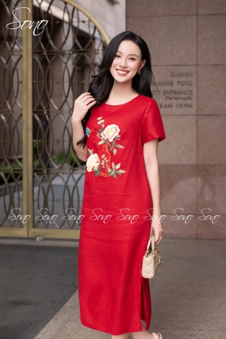 SONO - Đầm linen có tay thêu bình hoa mẫu đơn