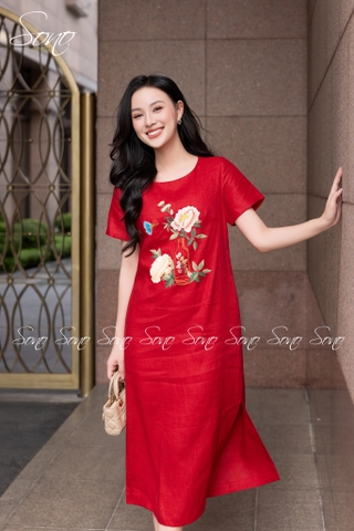 SONO - Đầm linen có tay thêu bình hoa mẫu đơn
